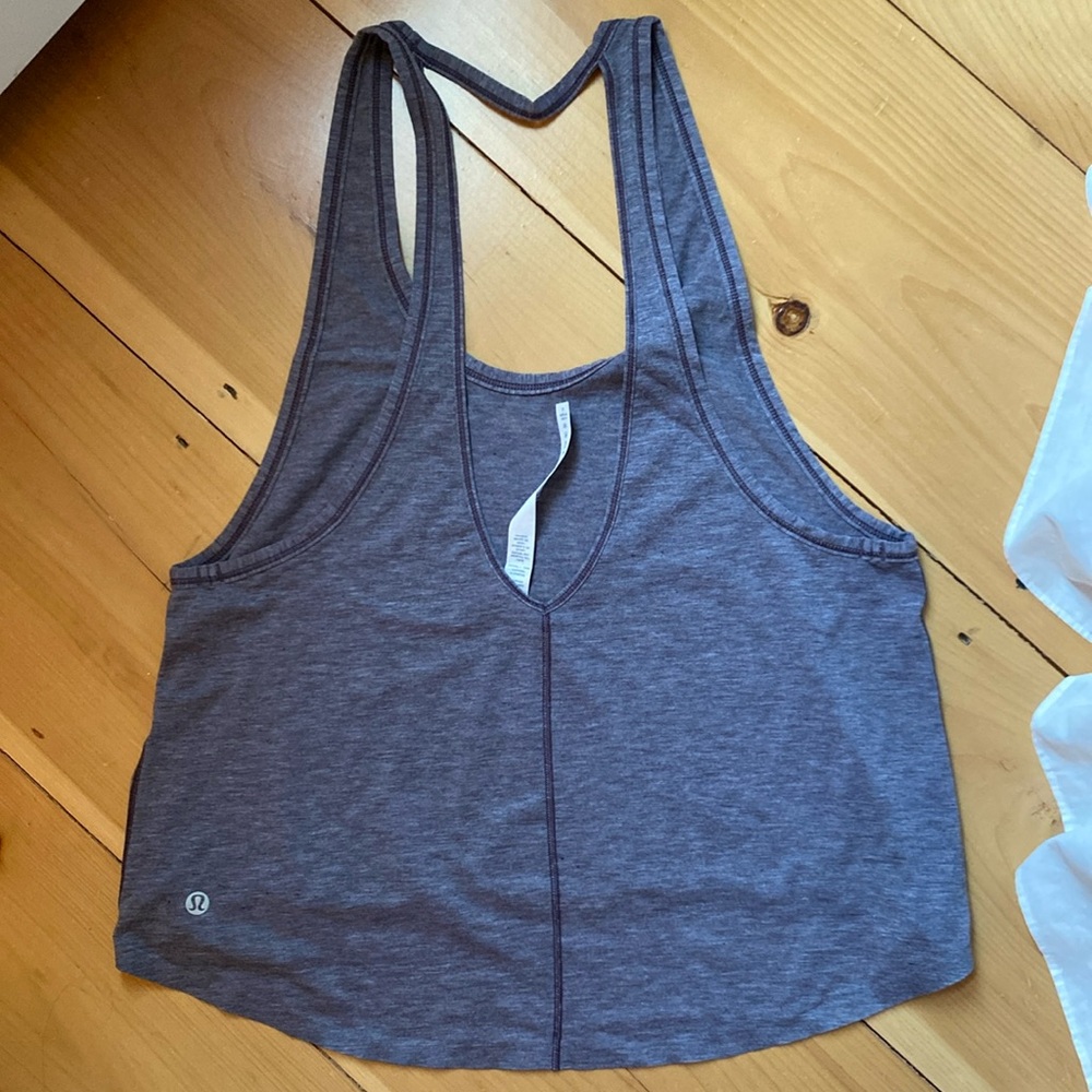 Lululemon tank